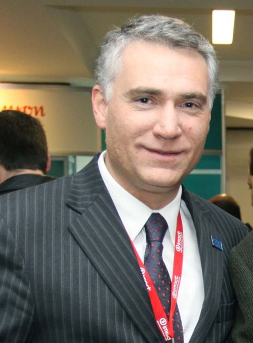 Dr. Lucio Ernlund